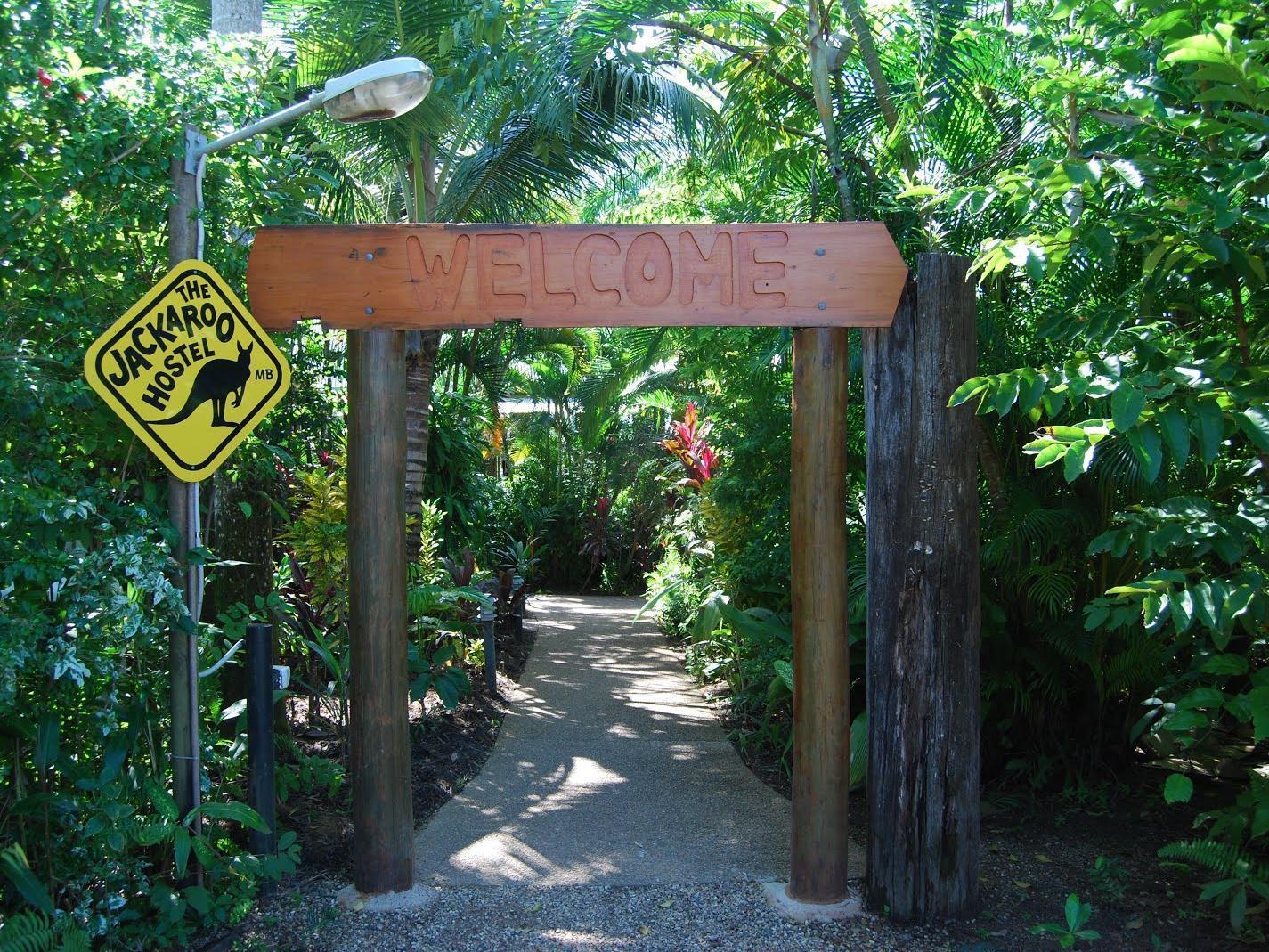 Jackaroo Treehouse Rainforest Retreat Mission Beach Esterno foto